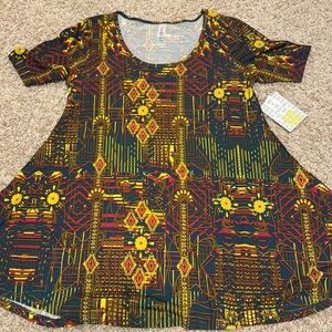 NWT LuLaRoe Perfect Tee flirty side slits & flattering half sleeve Sz XXS